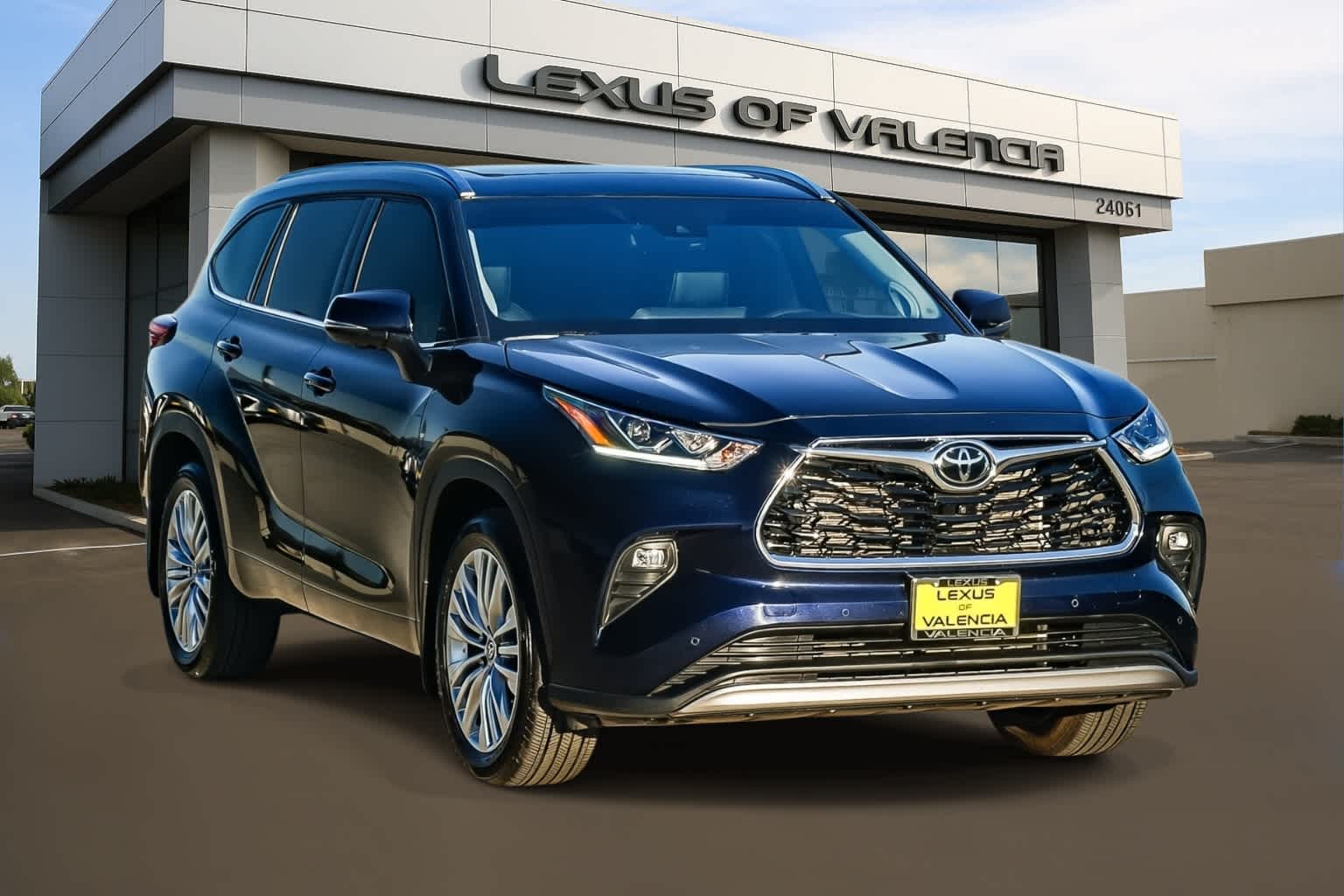 Thumbnail: 2024 Toyota Highlander - 5