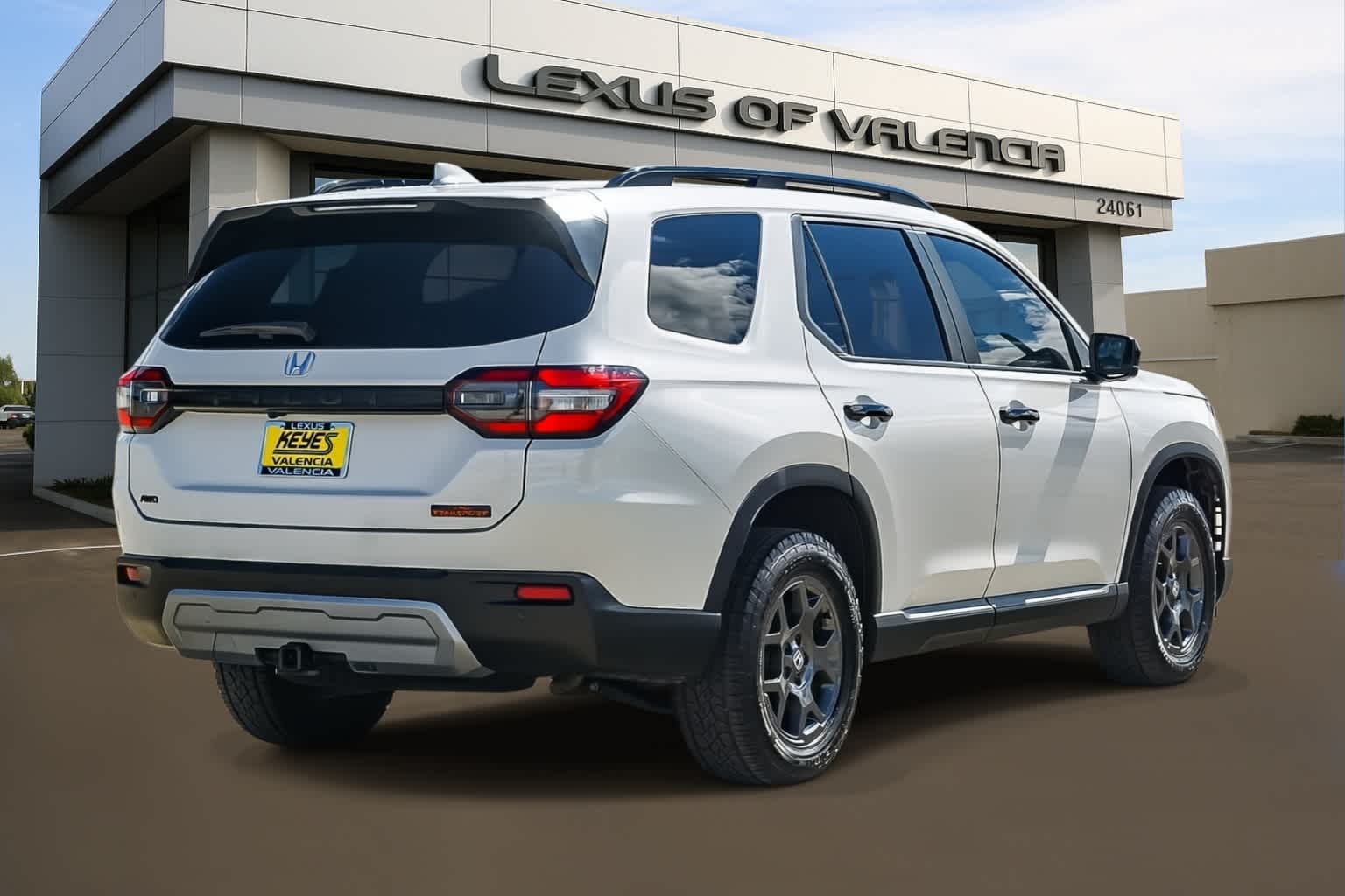 2024 Honda Pilot TrailSport photo 5