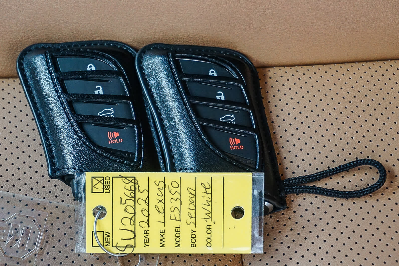 Thumbnail: 2025 Lexus ES - 29