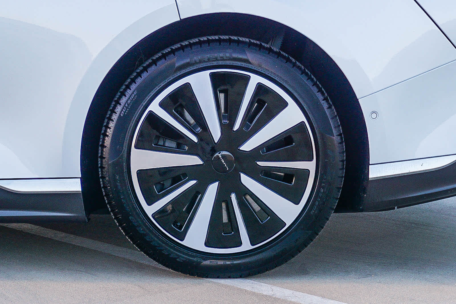 Thumbnail: 2025 Lucid Air - 11