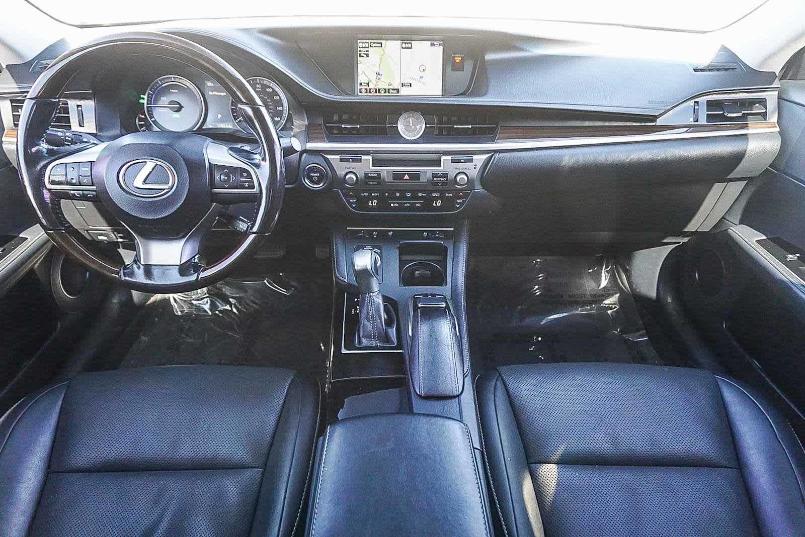 Thumbnail: 2016 Lexus ES - 13