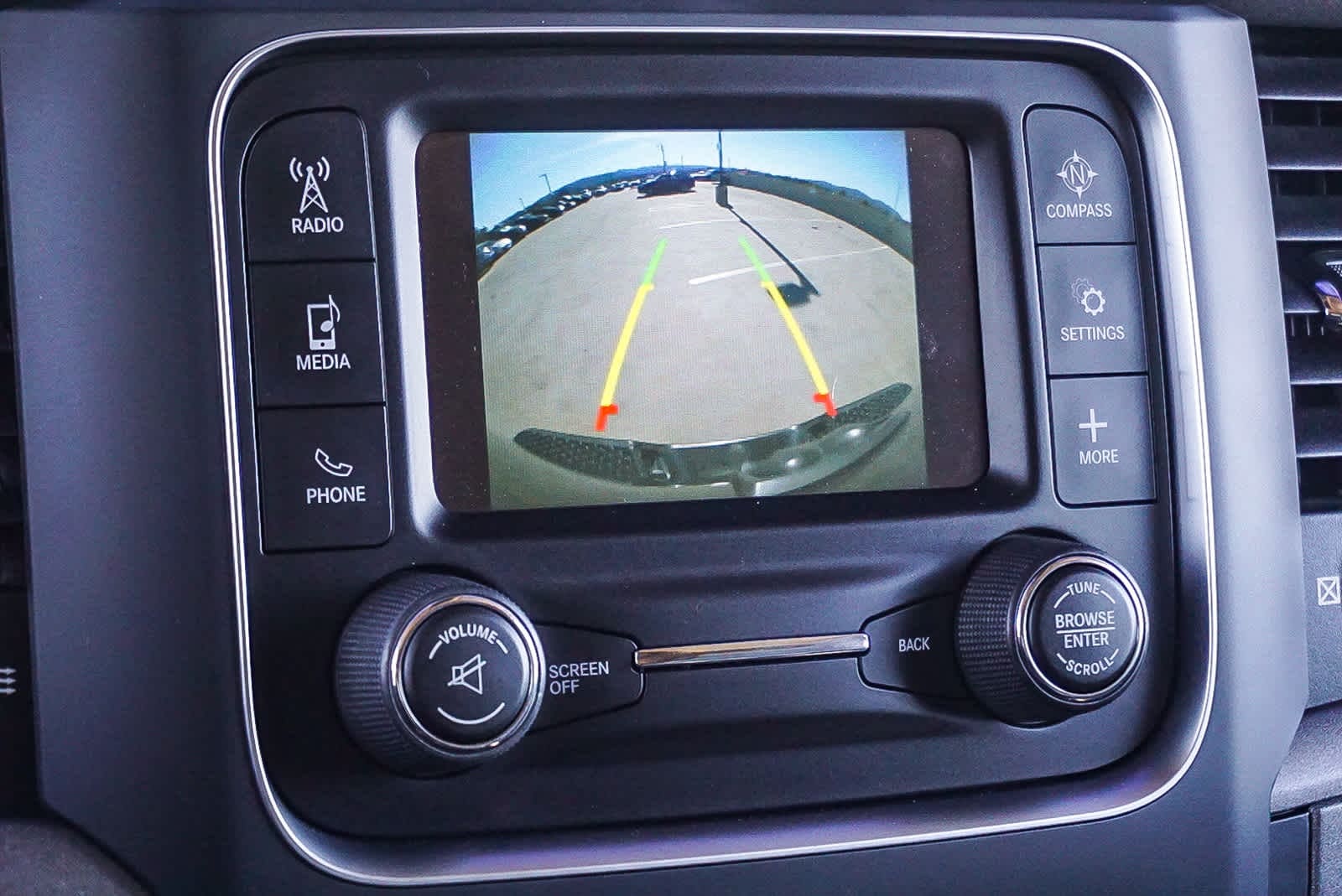 Thumbnail: 2019 RAM 1500 Classic - 23