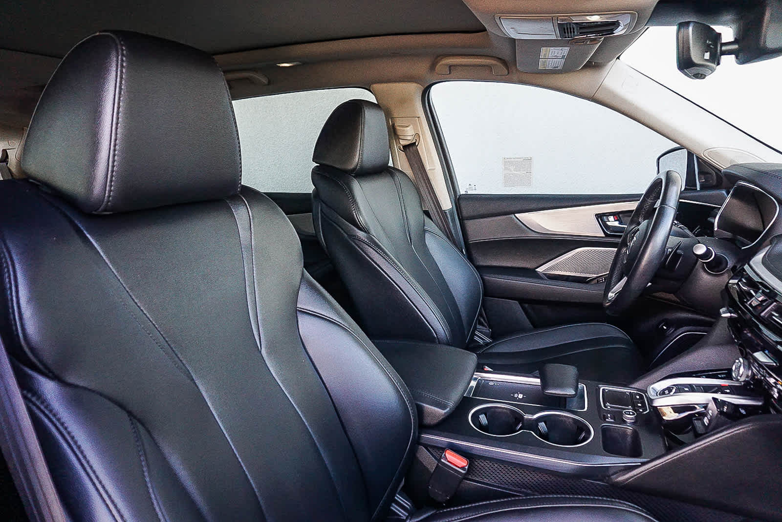 Thumbnail: 2023 Acura MDX - 17