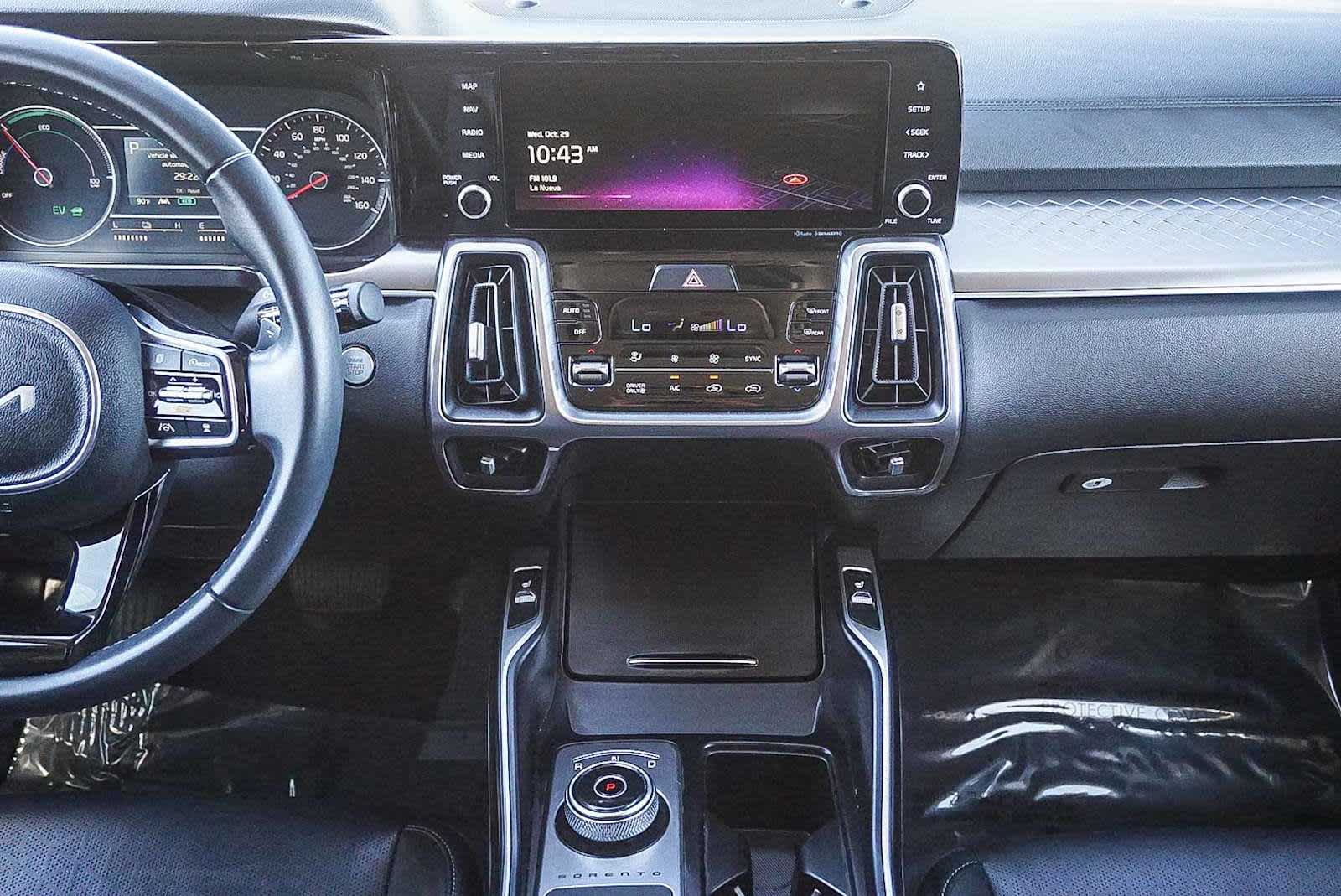 Thumbnail: 2023 Kia Sorento - 14