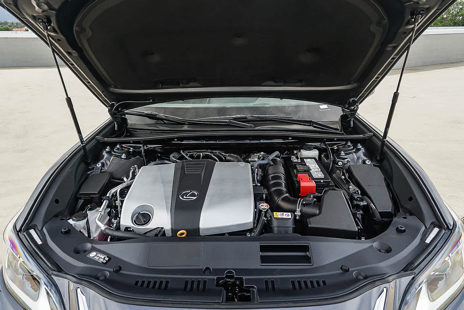 Thumbnail: 2025 Lexus ES - 28