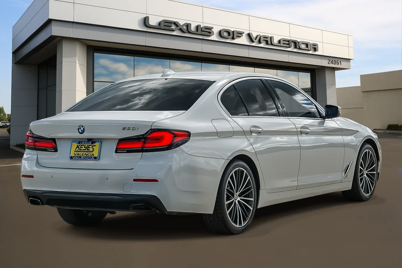 2021 BMW 530i photo 5