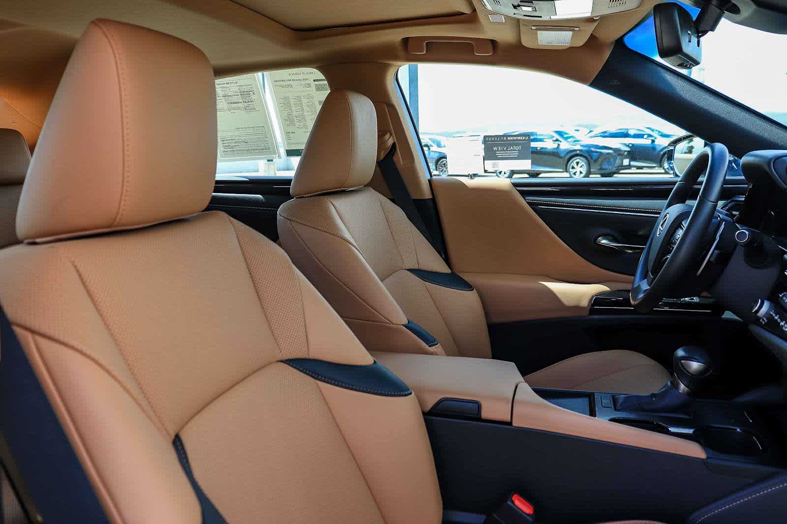Thumbnail: 2025 Lexus ES - 16