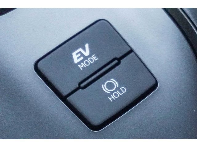 Thumbnail: 2025 Lexus UX - 35