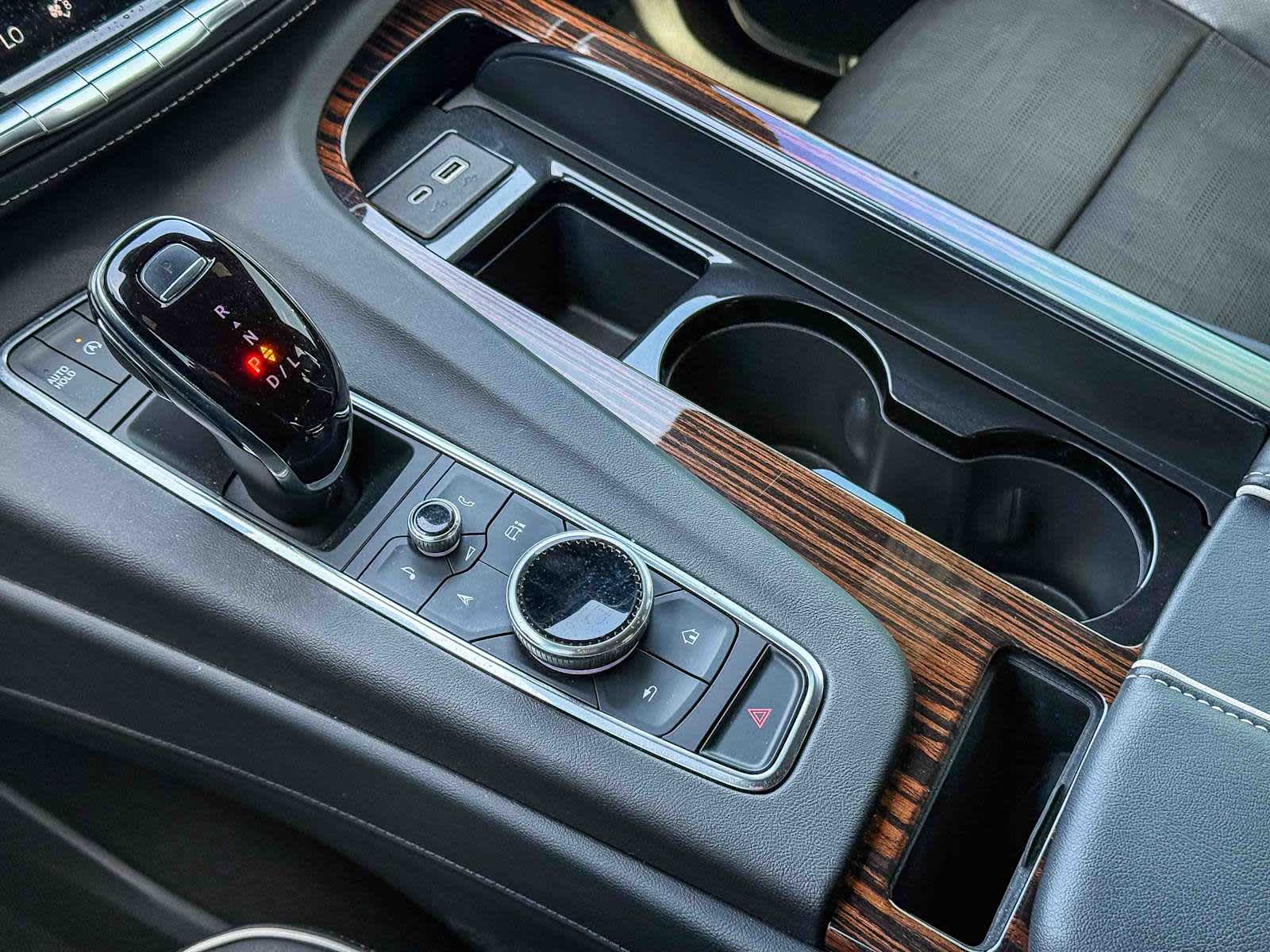 Thumbnail: 2022 Cadillac Escalade - 25
