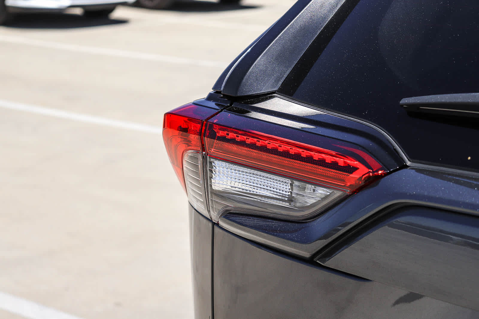Thumbnail: 2022 Toyota RAV4 - 10