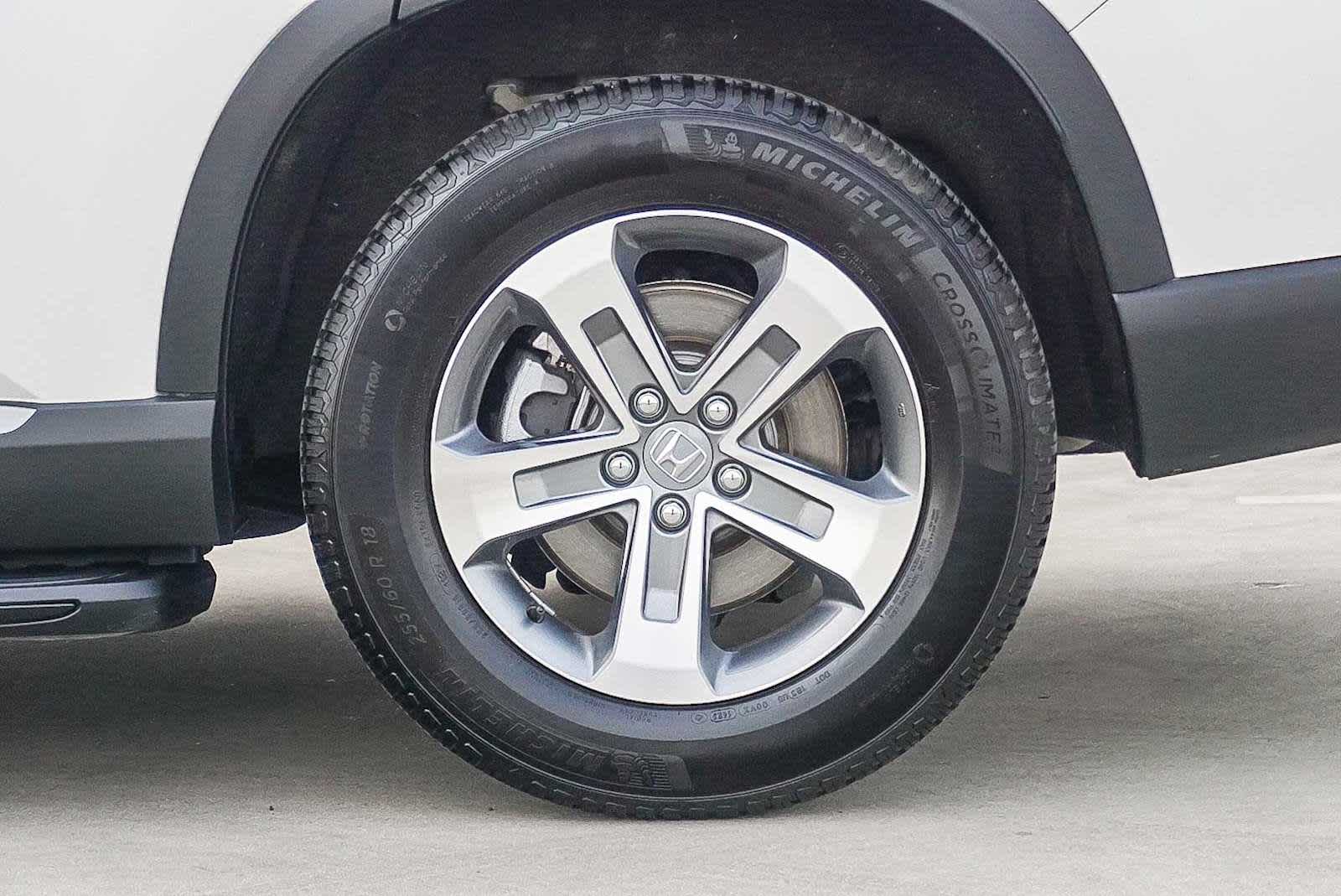 Thumbnail: 2023 Honda Pilot - 10