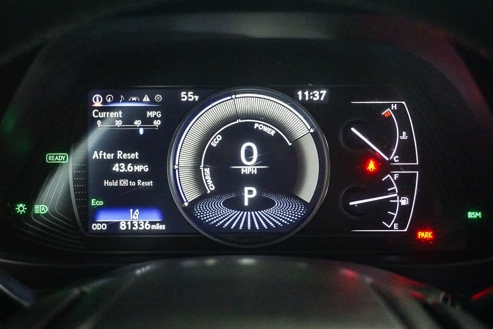 Thumbnail: 2023 Lexus UX - 22