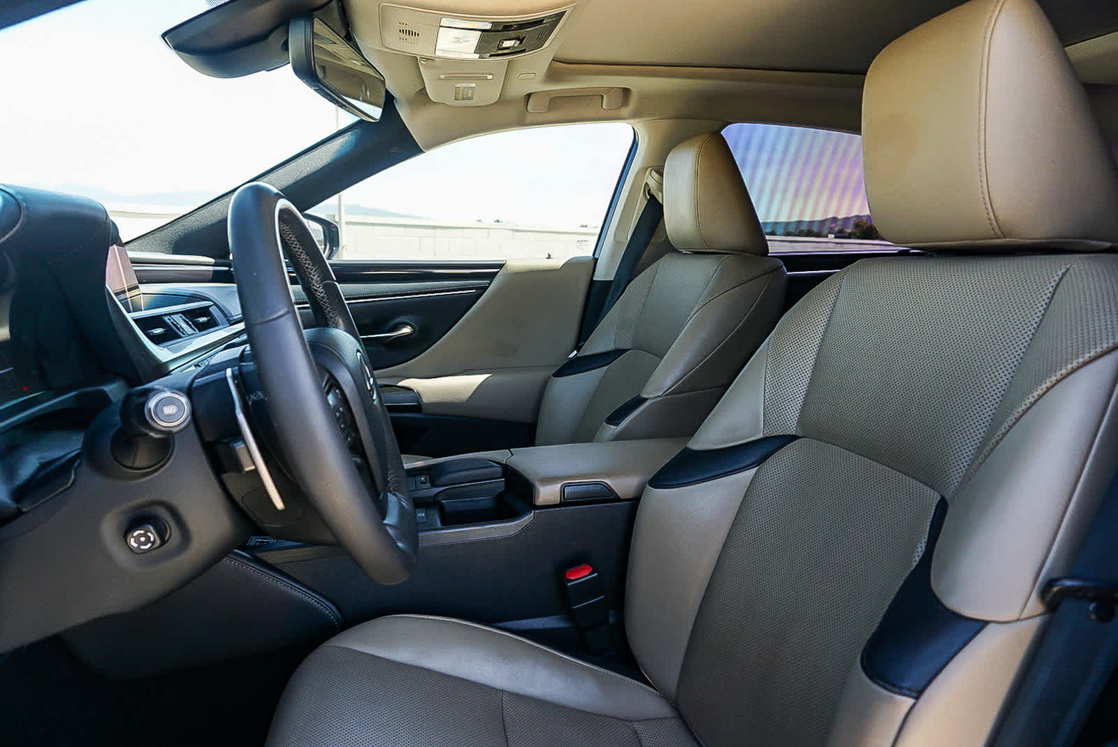 Thumbnail: 2019 Lexus ES - 23