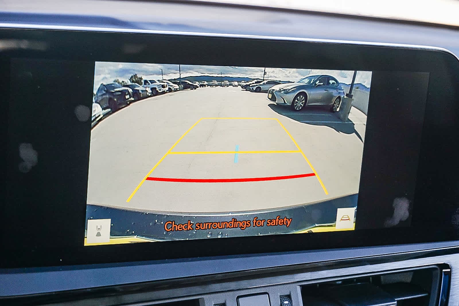 Thumbnail: 2023 Lexus ES - 24