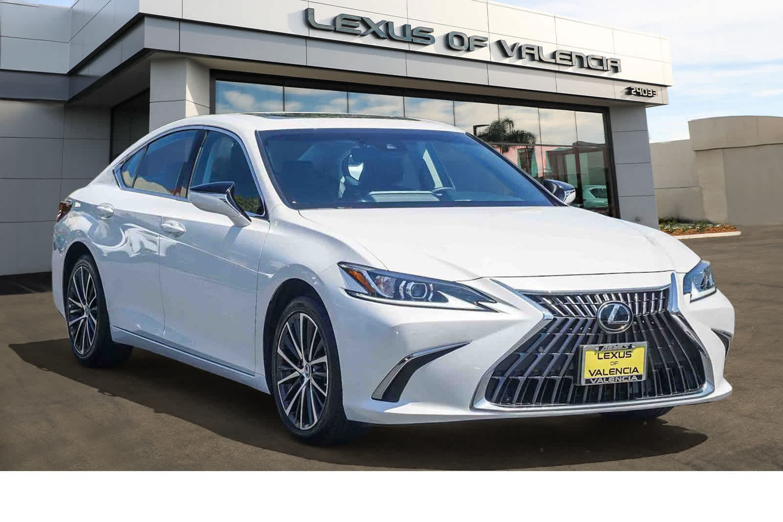 Thumbnail: 2022 Lexus ES - 5