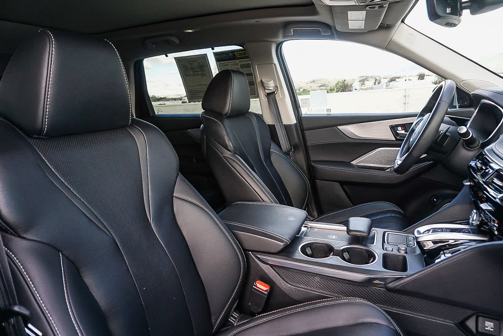 Thumbnail: 2023 Acura MDX - 21