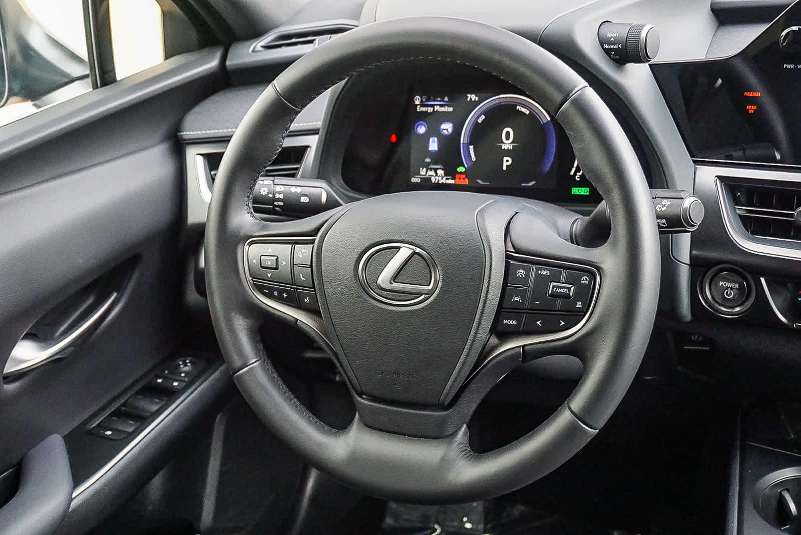 Thumbnail: 2025 Lexus UX - 16