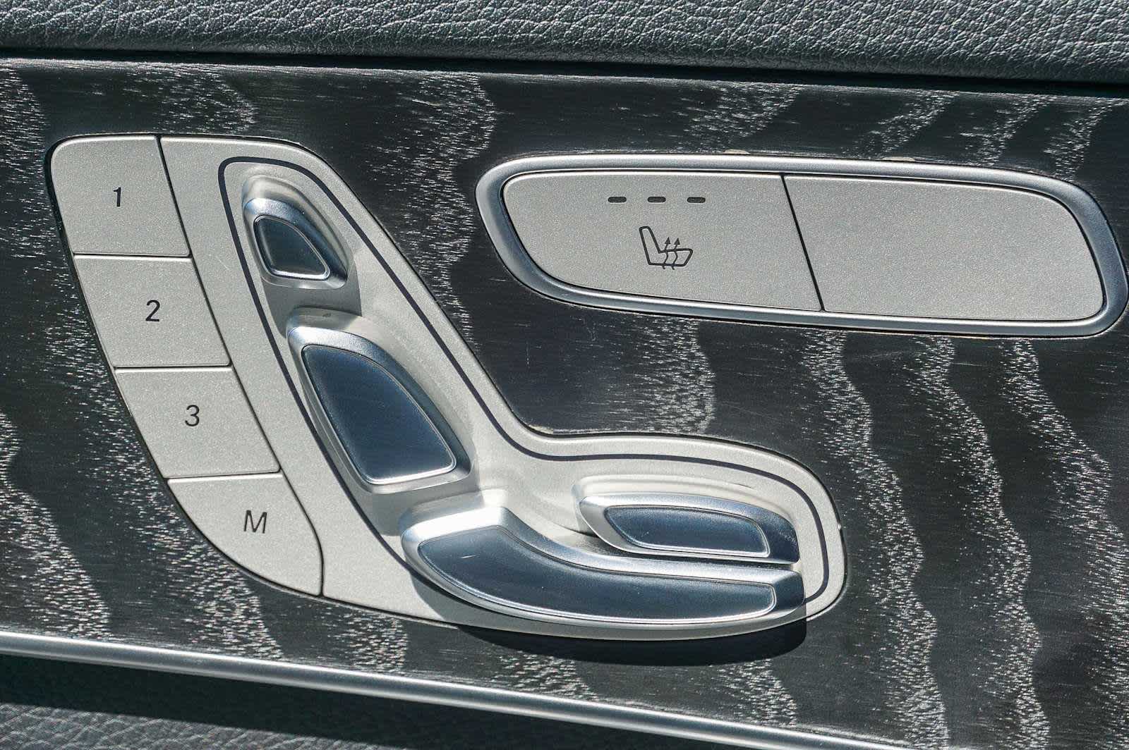 Thumbnail: 2017 Mercedes-Benz C-Class - 40