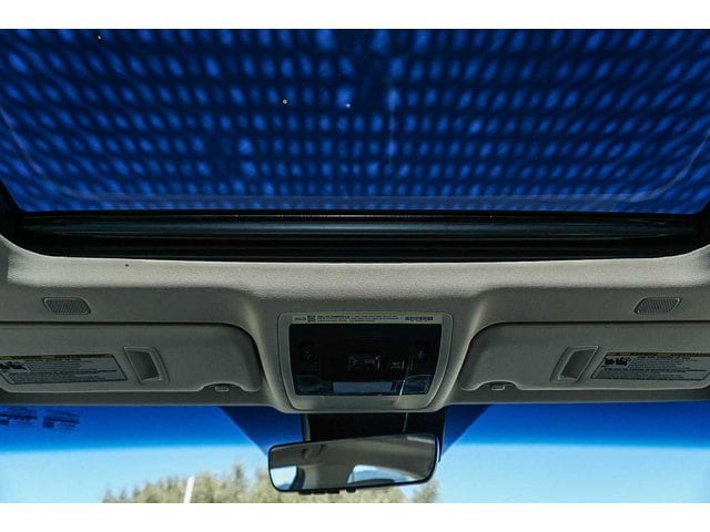 Thumbnail: 2025 Lexus ES - 20