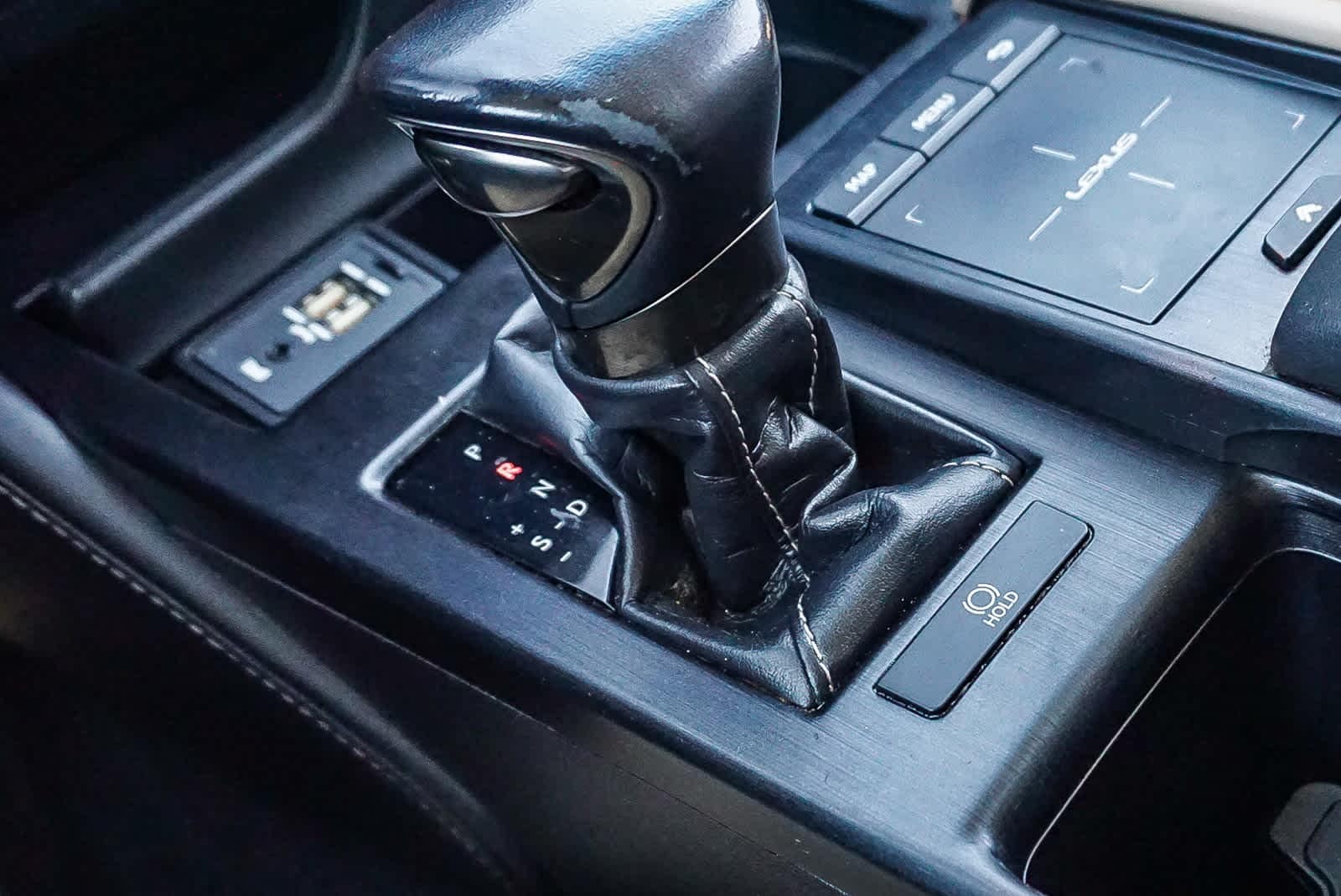 Thumbnail: 2019 Lexus ES - 31