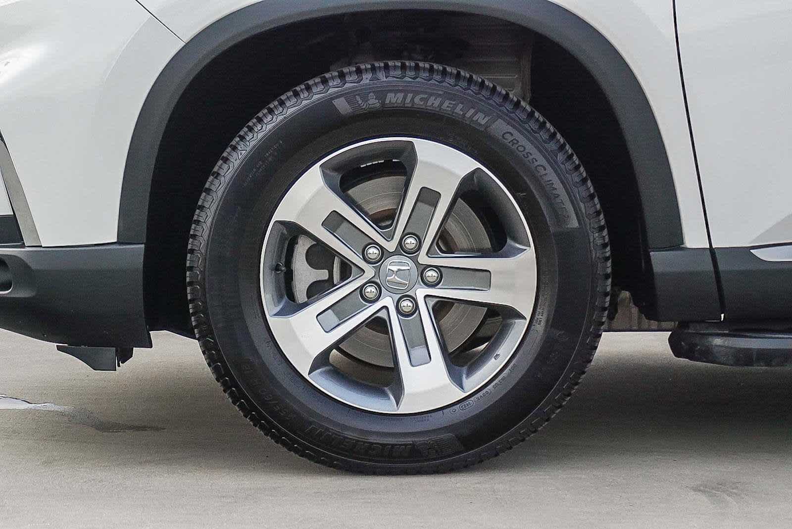 Thumbnail: 2023 Honda Pilot - 9