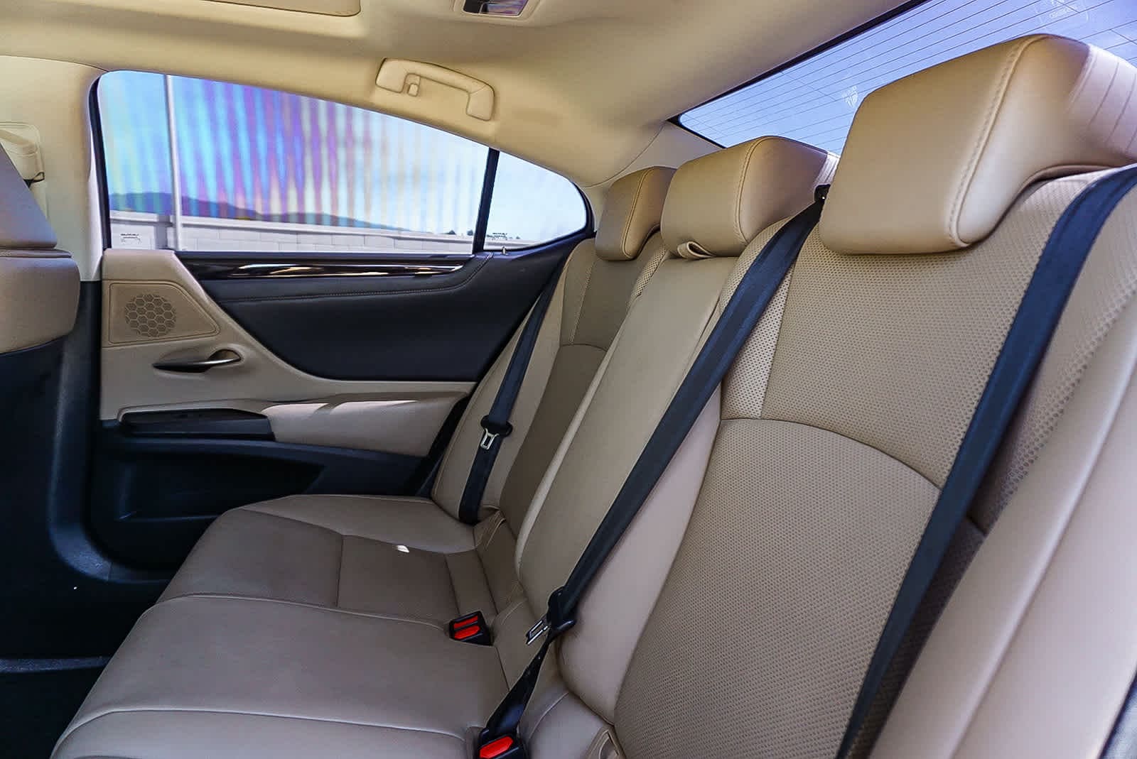 Thumbnail: 2019 Lexus ES - 24