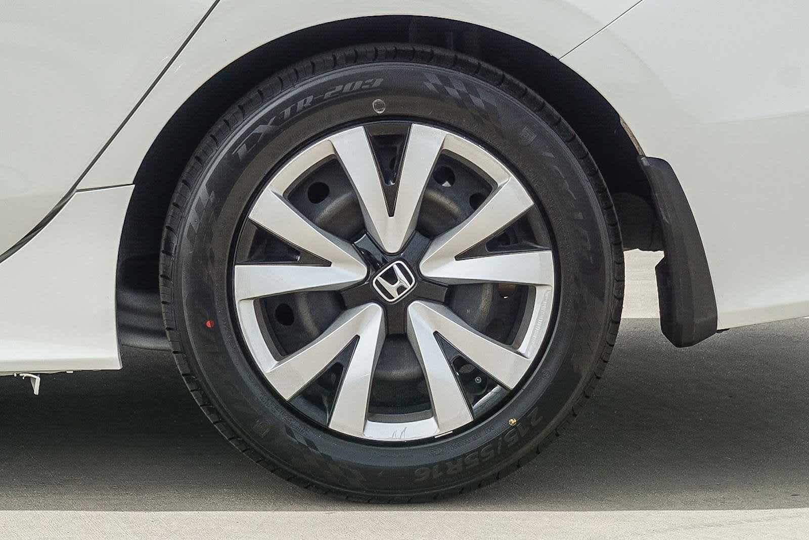 Thumbnail: 2024 Honda Civic - 10