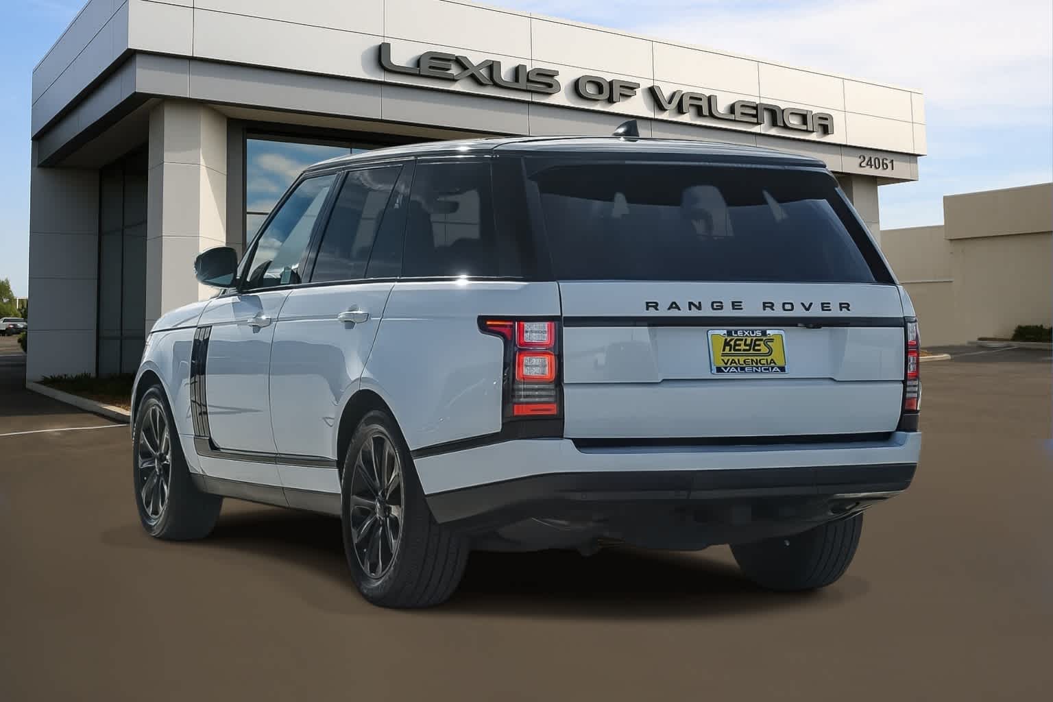 Thumbnail: 2017 Land Rover Range Rover - 2