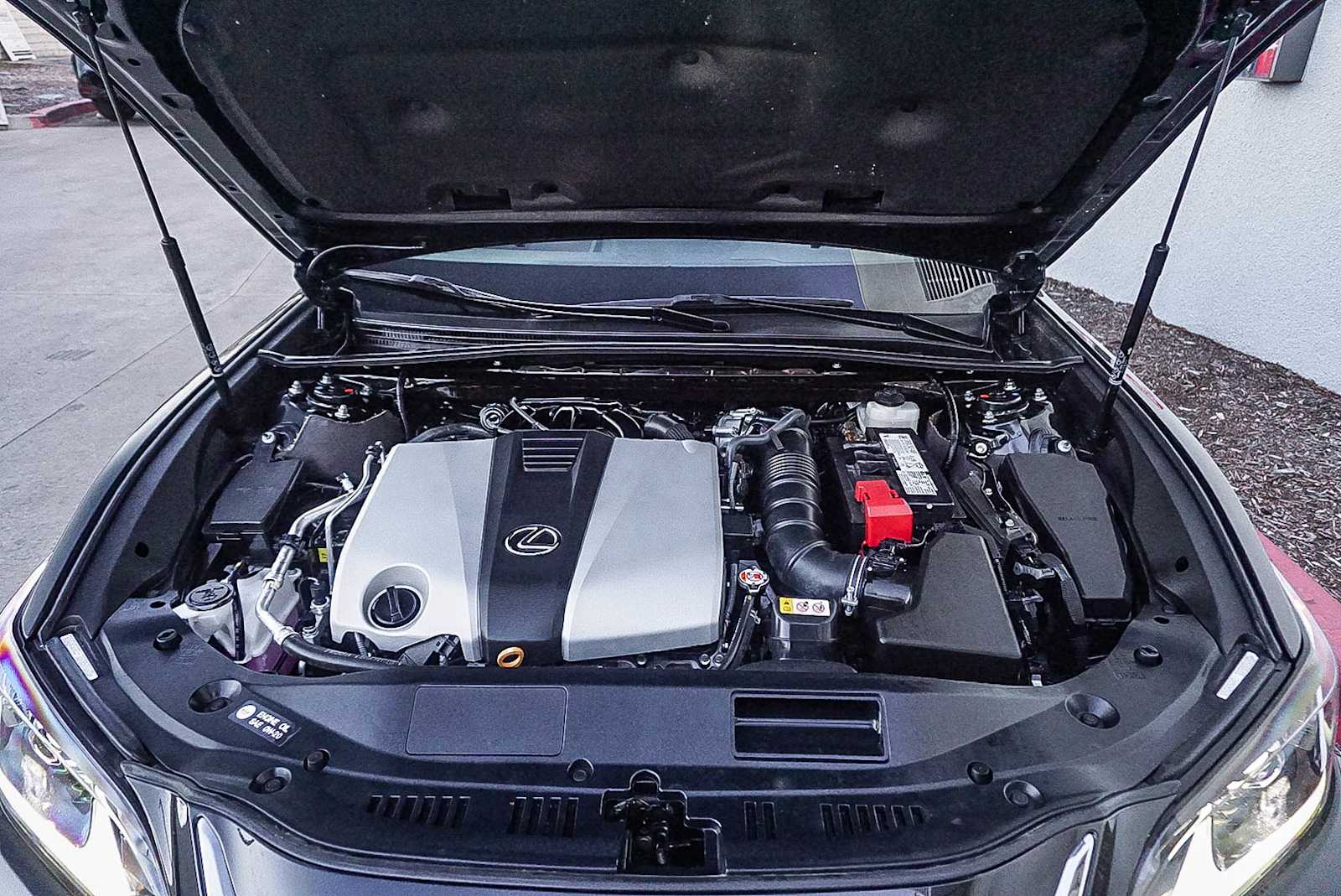 Thumbnail: 2025 Lexus ES - 40