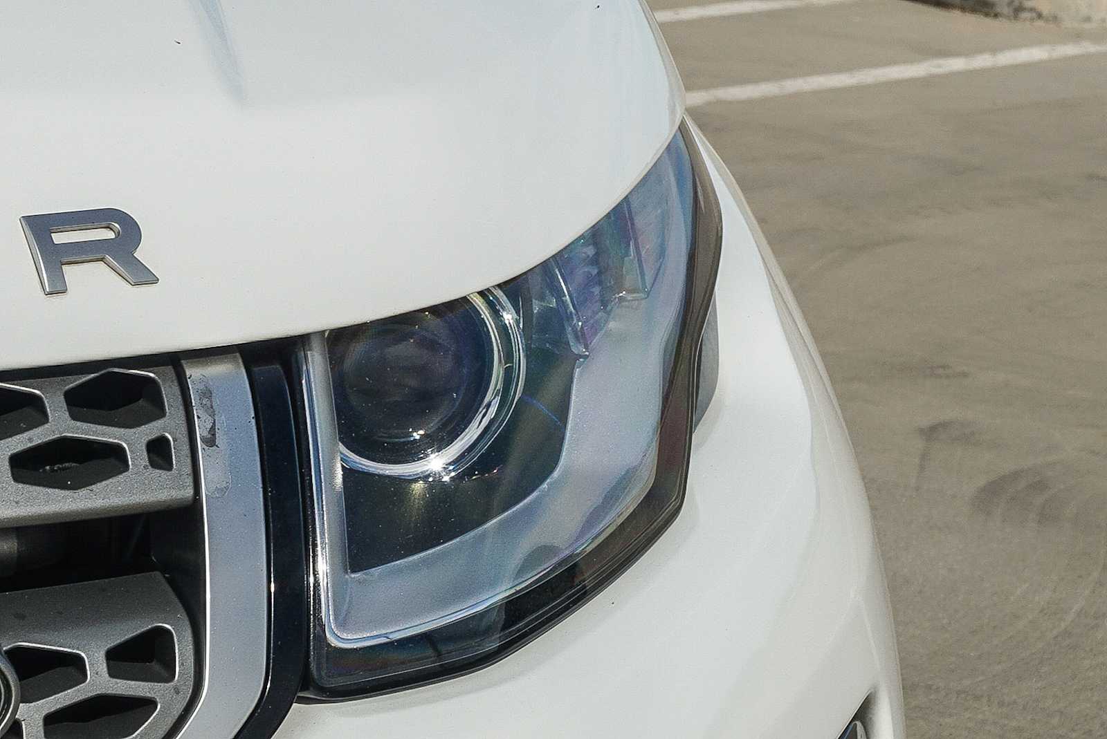 Thumbnail: 2018 Land Rover Range Rover Evoque - 8