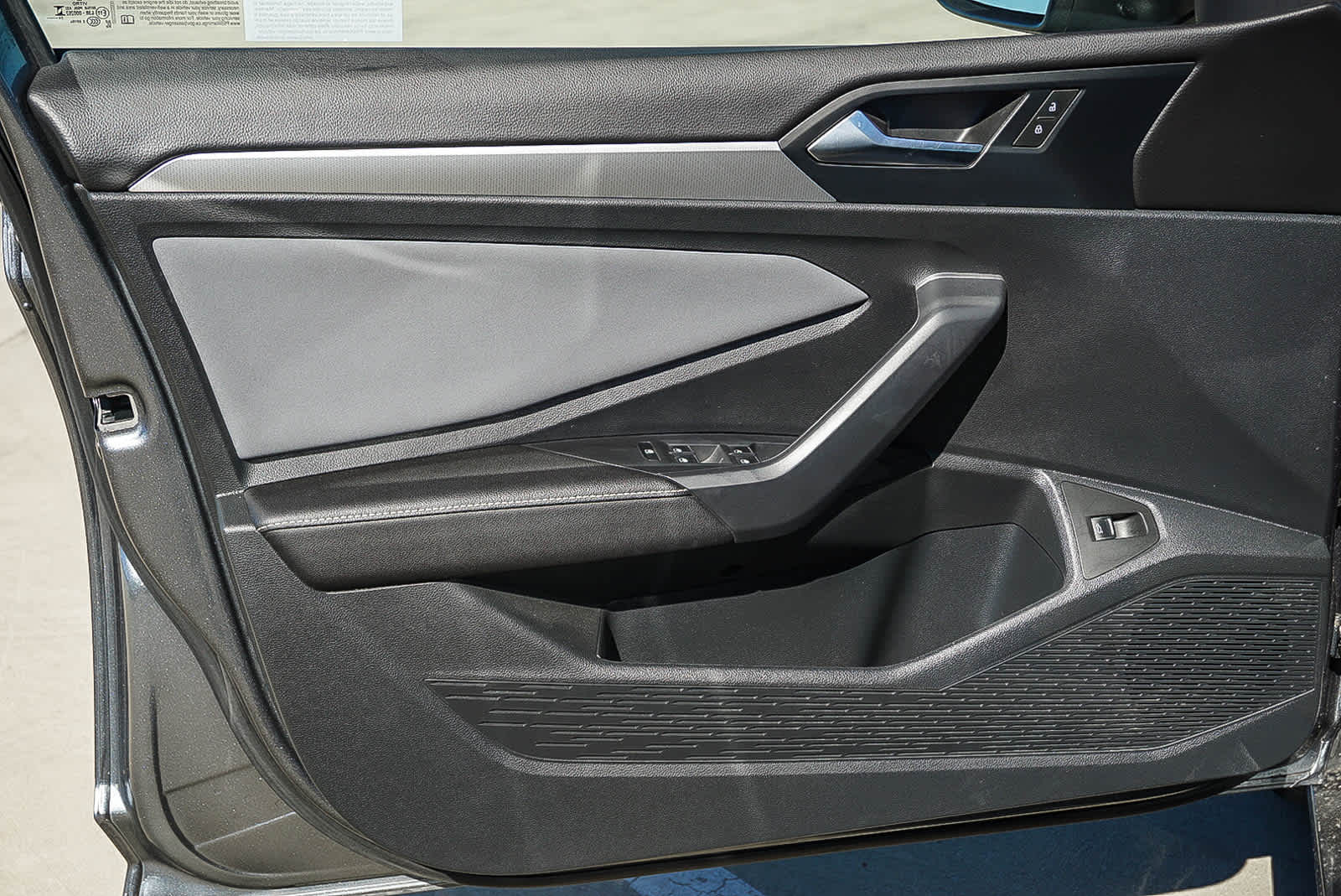 Thumbnail: 2025 Volkswagen Jetta - 22