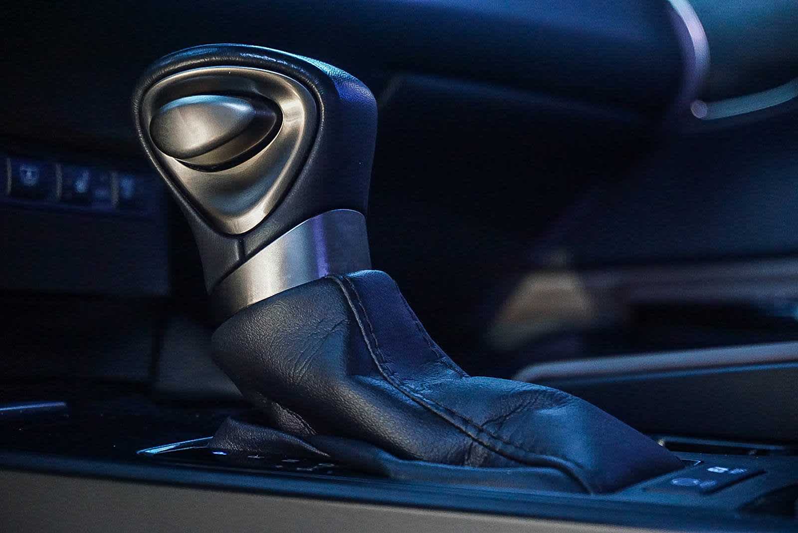 Thumbnail: 2023 Lexus ES - 20