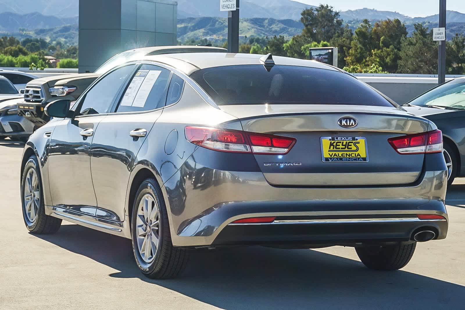 2017 Kia Optima 1.6T LX photo 2