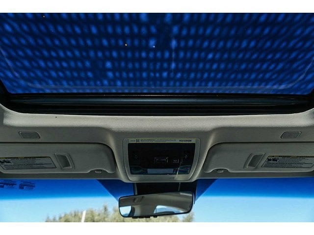 Thumbnail: 2025 Lexus ES - 21