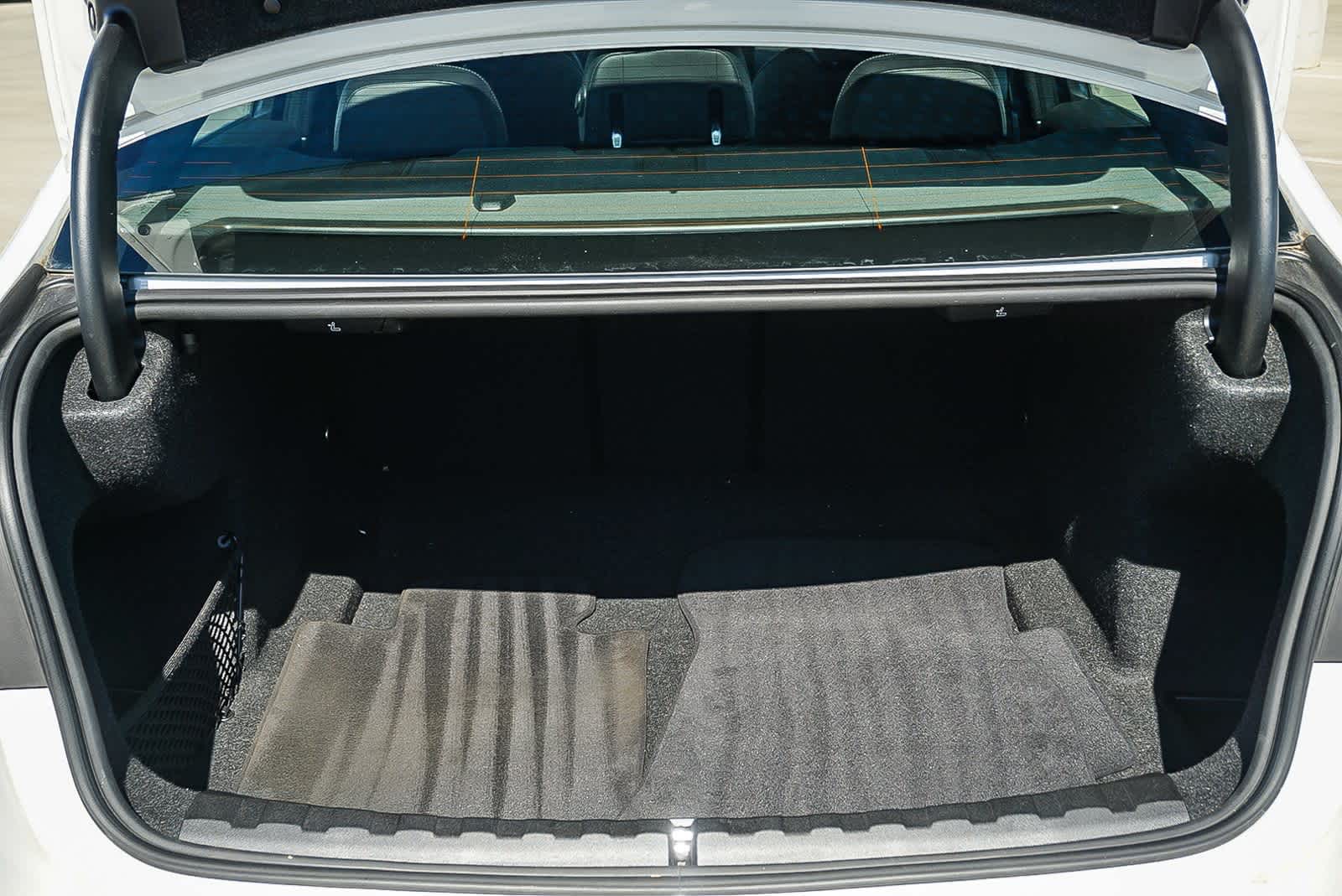 Thumbnail: 2023 BMW 3 Series - 27