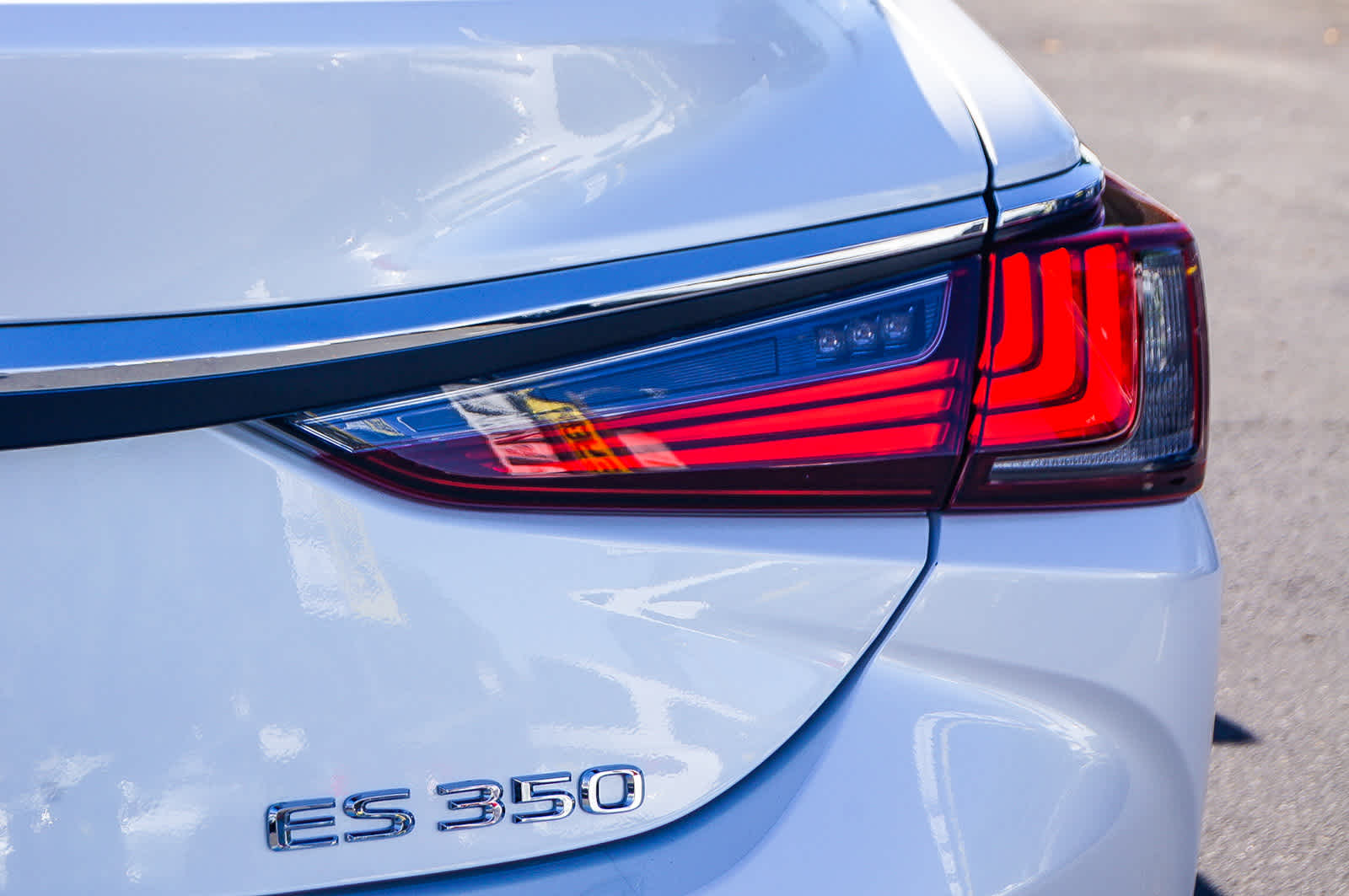 2024 Lexus ES 350 11