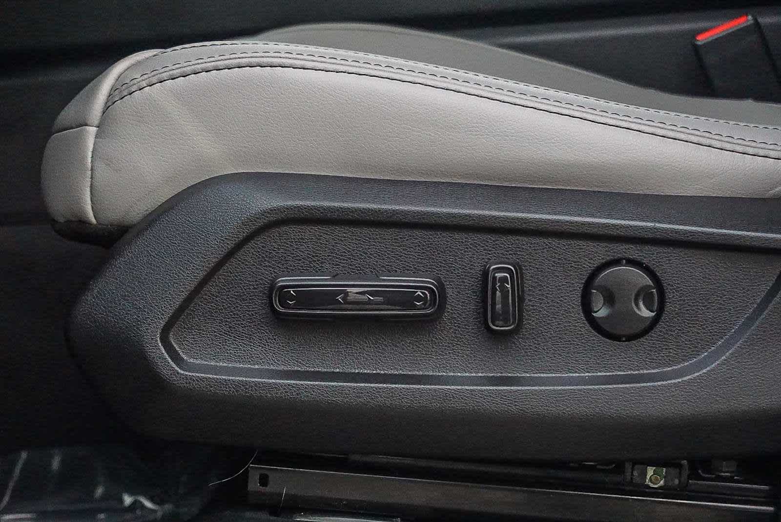 Thumbnail: 2023 Honda Pilot - 21