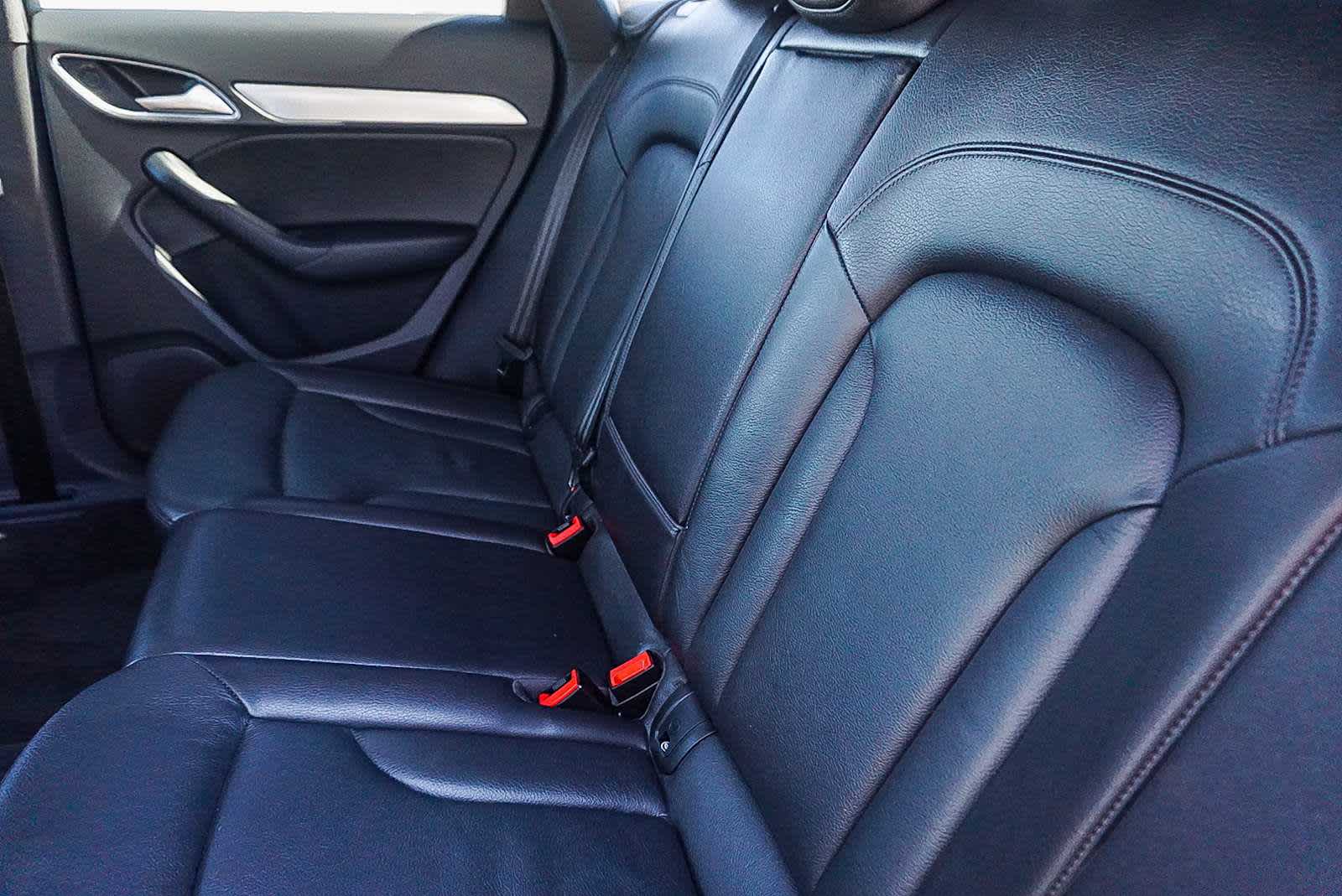 Thumbnail: 2018 Audi Q3 - 18