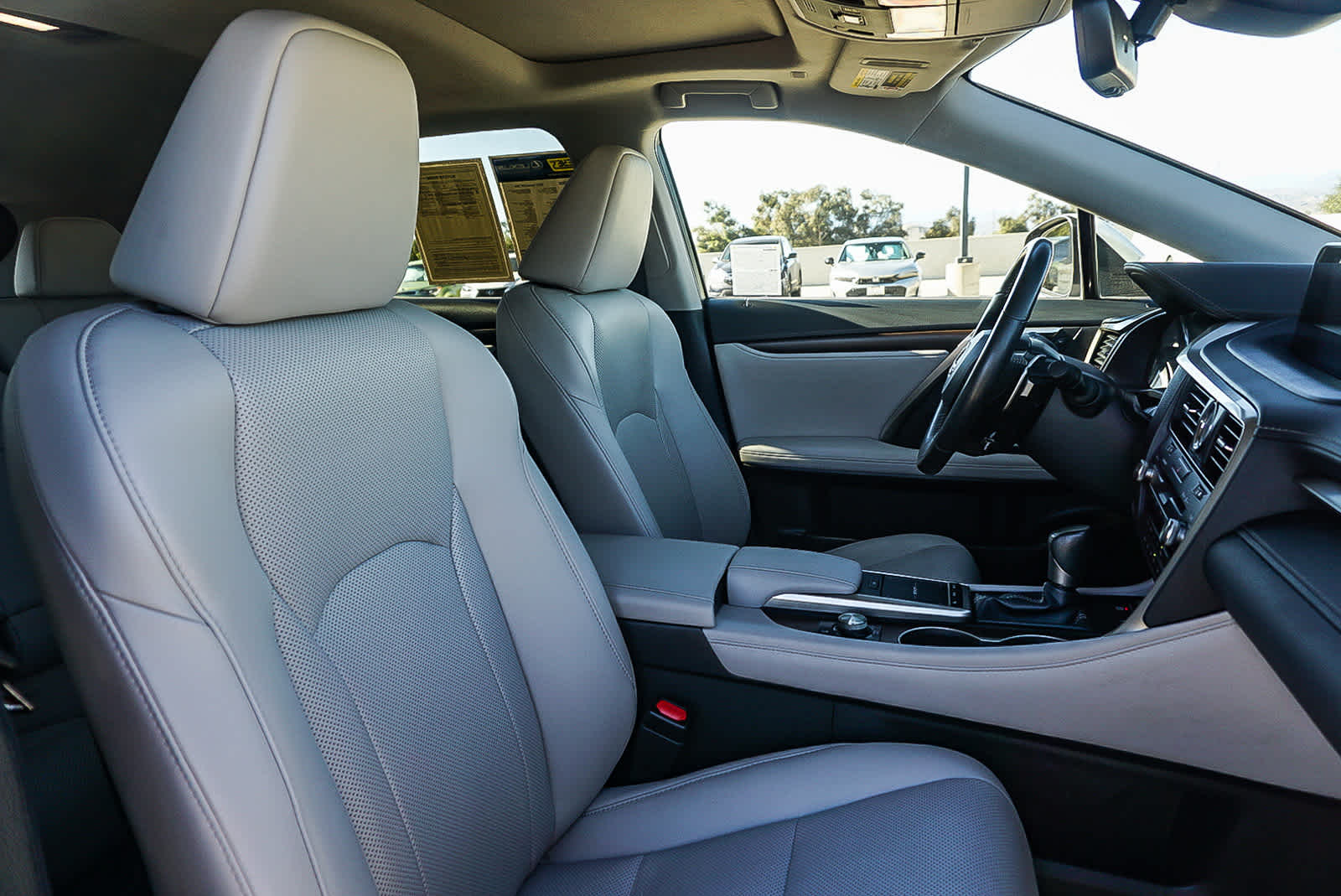 Thumbnail: 2022 Lexus RX - 18