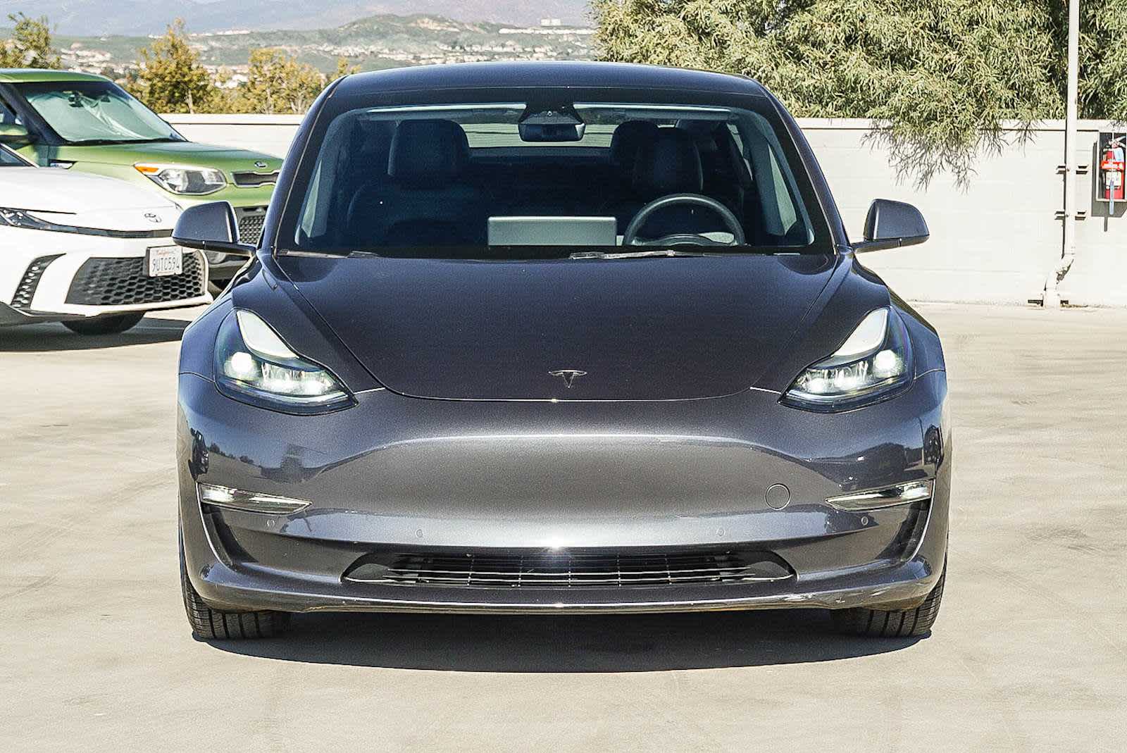 Thumbnail: 2022 Tesla Model 3 - 7