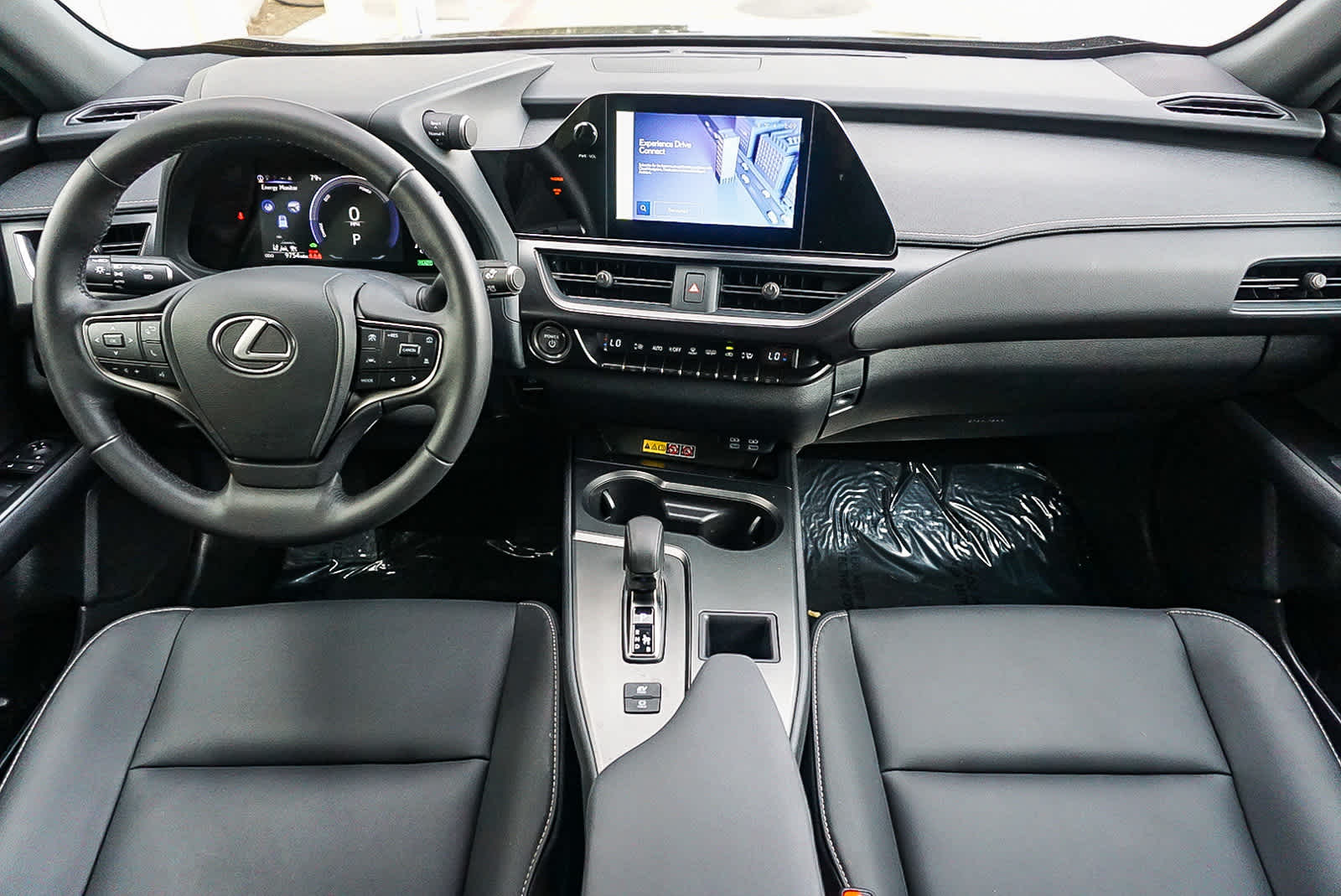 Thumbnail: 2025 Lexus UX - 13