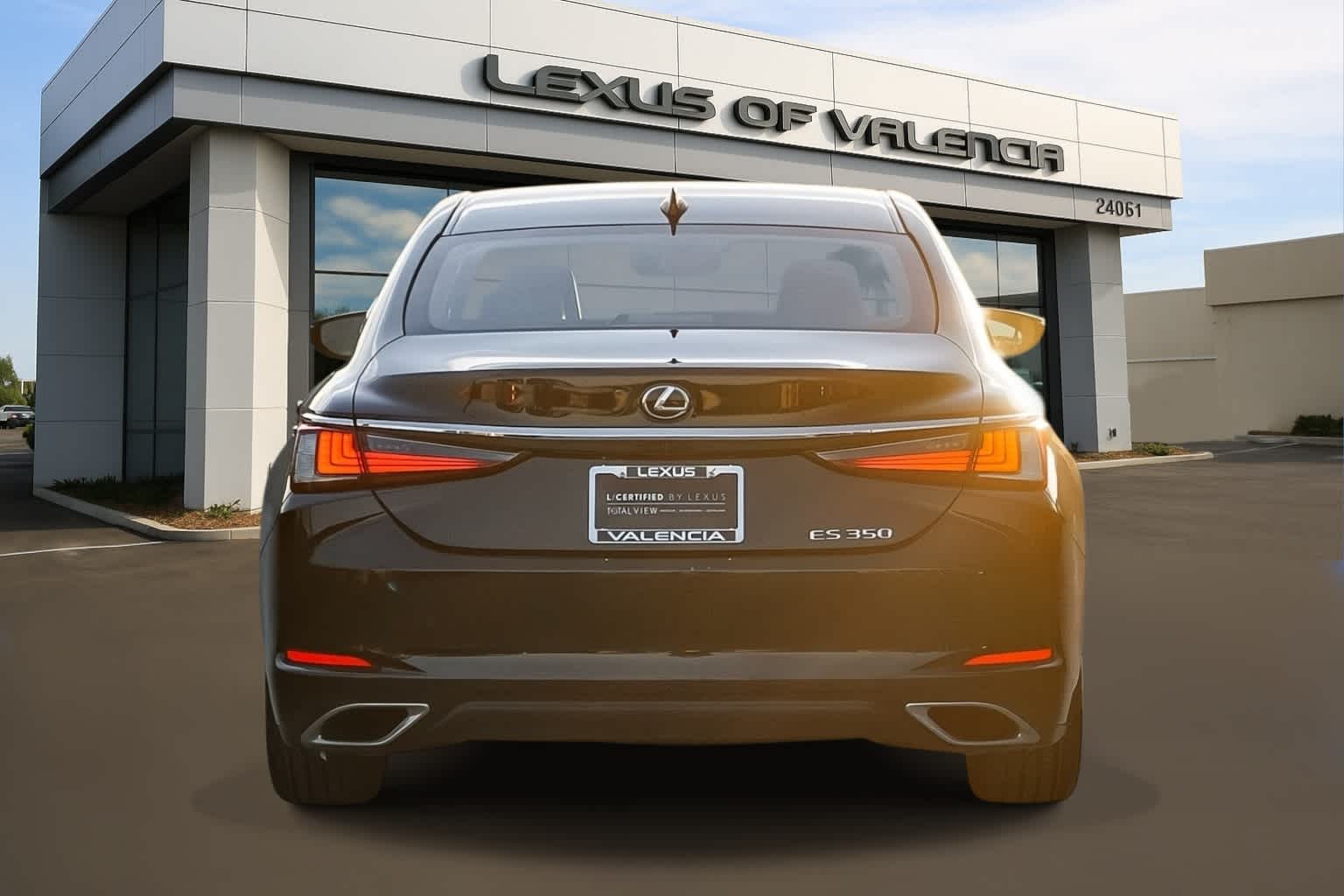 Thumbnail: 2025 Lexus ES - 7