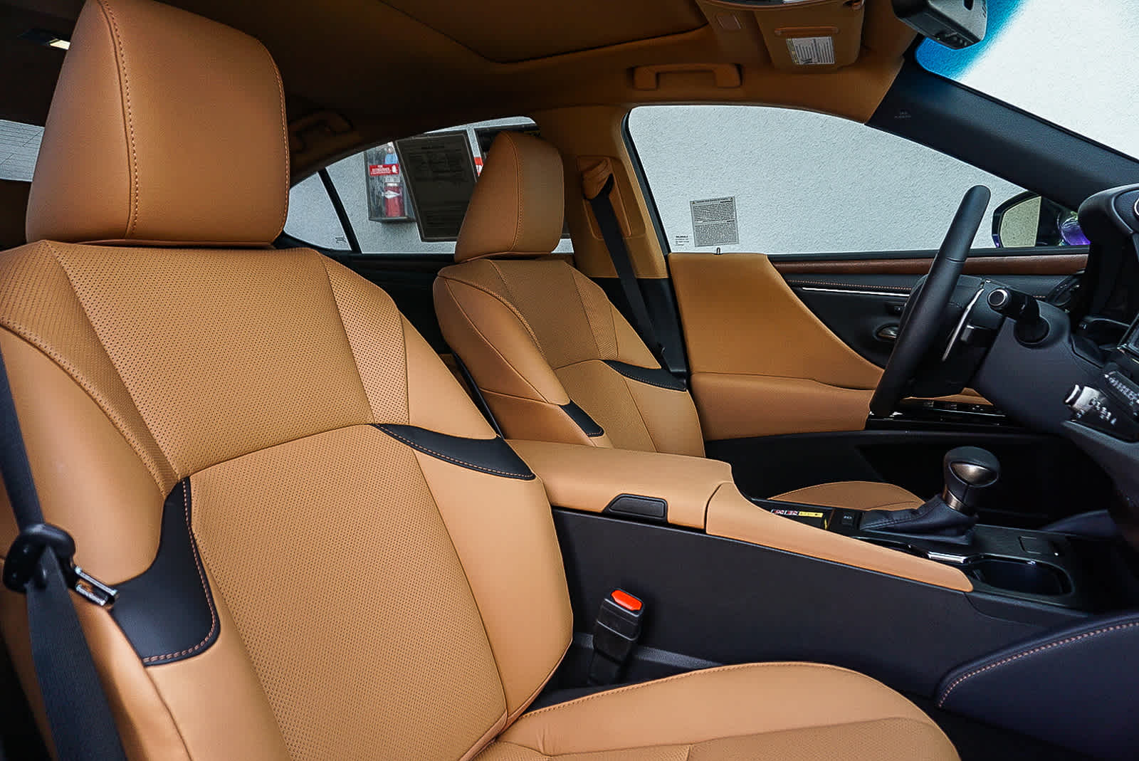 Thumbnail: 2025 Lexus ES - 19