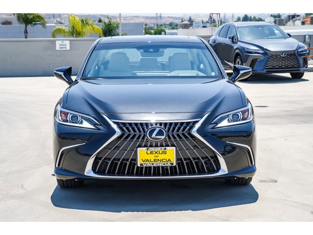 2025 Lexus ES Hybrid 300h 2