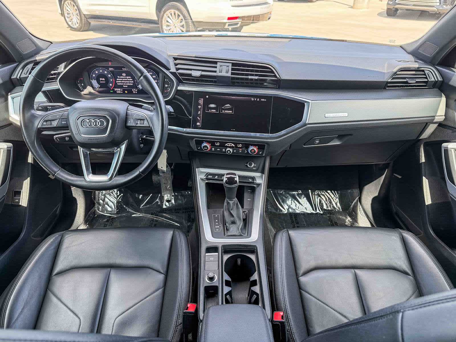 Thumbnail: 2023 Audi Q3 - 13