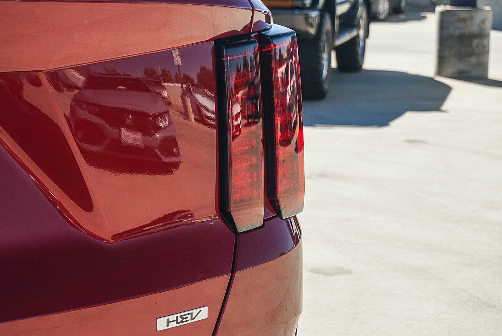 Thumbnail: 2023 Kia Sorento - 11