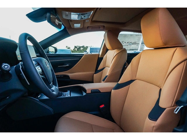 Thumbnail: 2025 Lexus ES - 18