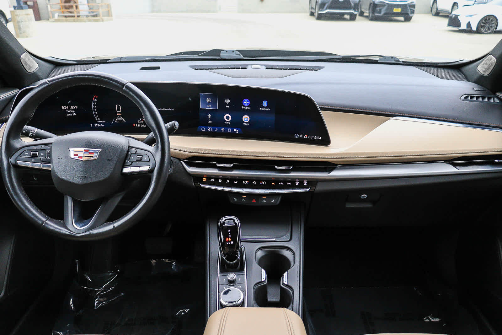 Thumbnail: 2024 Cadillac XT4 - 11