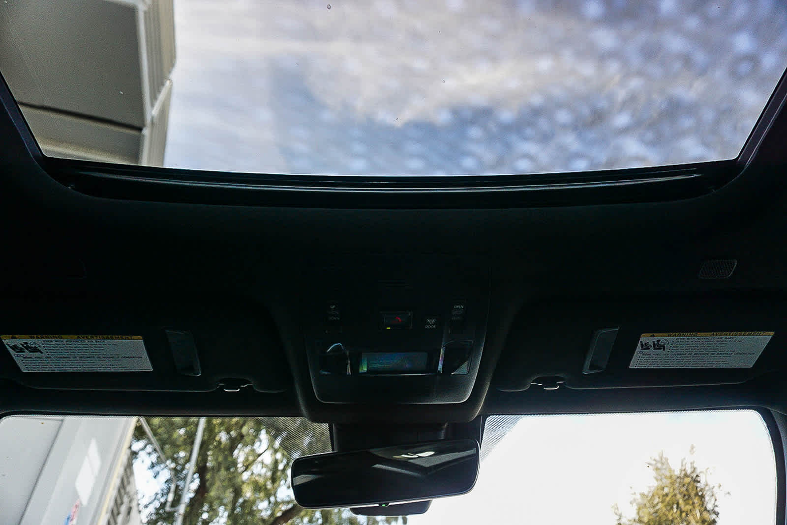 Thumbnail: 2024 Lexus UX - 12