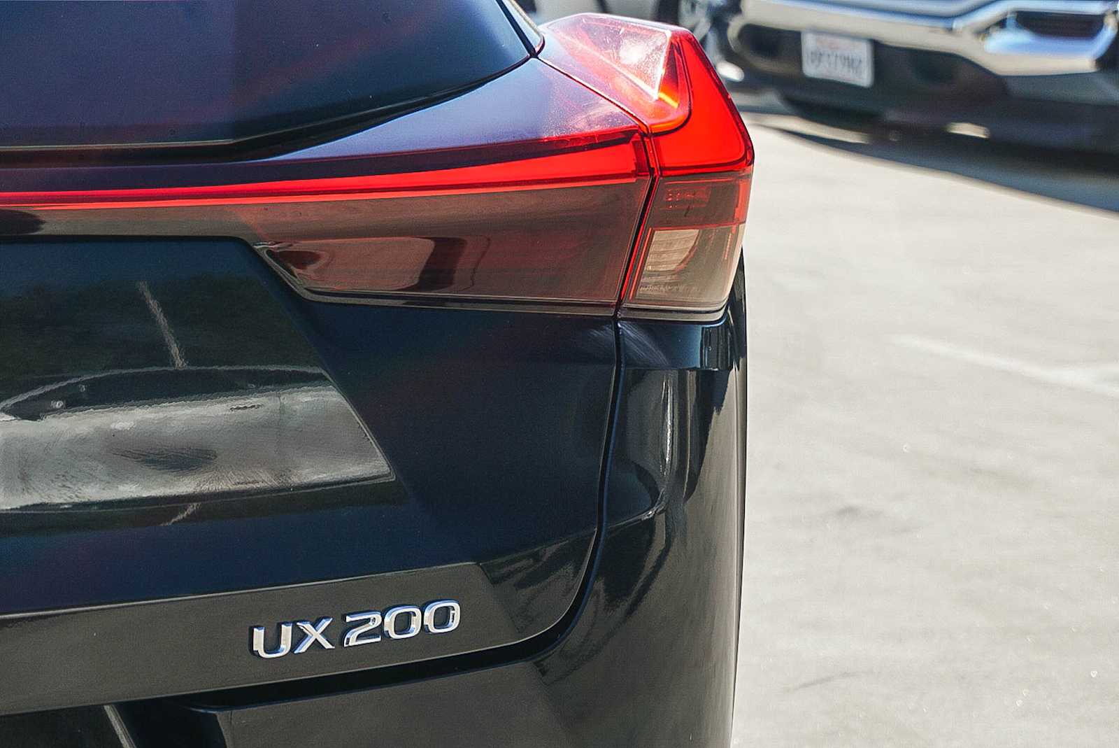 Thumbnail: 2022 Lexus UX - 11